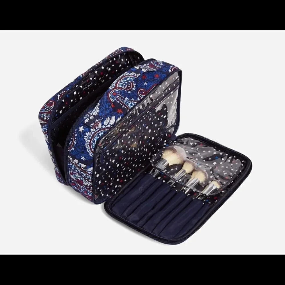 Vera Bradley Large Blush & Brush Case  - Fireworks Paisley in Signature …
